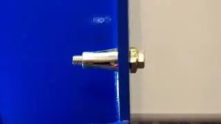Оригинальные болты для крепления металла
