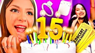 ELINA EN PLEURE 😭 / 🎁 Réaction cadeaux d'anniversaire 15 ANS