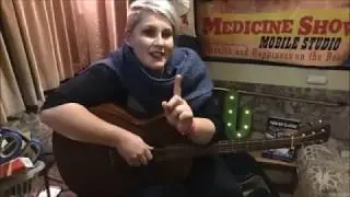Grainne Hunt Medicine Show Radio Moose Mobile at The Spirit Store 20 Dundalk CO. Loath Oct 29 2019