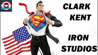 Iron Studios Deluxe 1/10 Art Scale Clark Kent Statue Review!