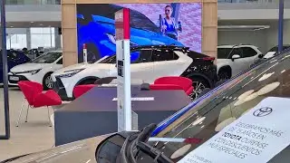 ¡FIESTA! 🥳🎂 15 AÑOS en Toyota Ourense con POTENTES OFERTAS en coches nuevos, Km0 y de Ocasión
