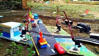 Membuat Diorama Perlintasan Kereta Api Di halaman Rumah