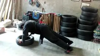 Ejercicio anaerobico brazo con llanta