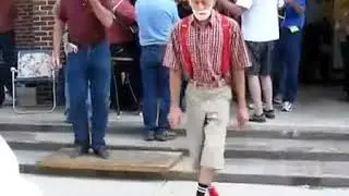 Дед шпарит