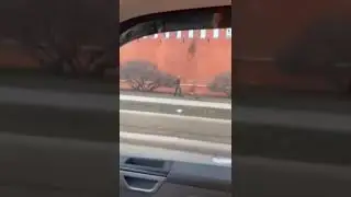 Кремль забросали коктейлями молотова.