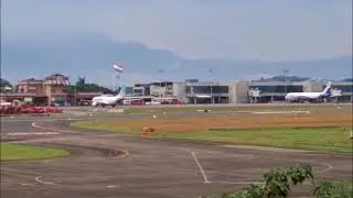 Airplane Flight landing at Kozhikode airport. nost beautiful view
