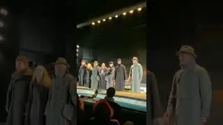 Он кричал -