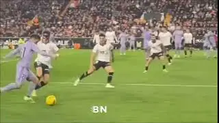Real Madrid vs Valencia | LOOK where the ball is when the referee actually blew his whistle