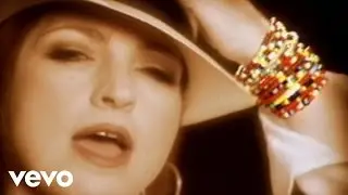 Gloria Estefan - No Llores (Music Video)