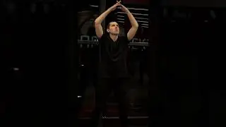 Проклятый старый дом (Язык глухих в метро)