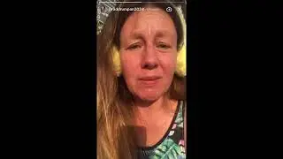 Gräddrumpan solar och funderar på kvällen.