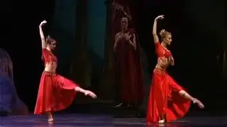 Gamzatti Temple Variation: Osipova - Nunez (Split screen)