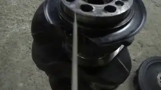 Broken Kamaz crankshaft flywheel bolts: detailed analysis
