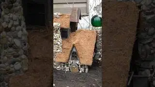 *SO CREATIVE* DIY GARDEN TOAD HOUSE  