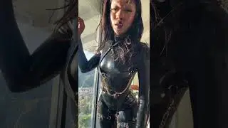 Latex Fashion Educational How To: Wearing a Catsuit