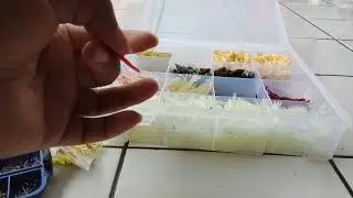 Cara Memasang Umpan Cacing Tiruan
