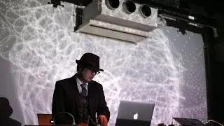 Beyond Code / Nyolfen x GRAIN noir