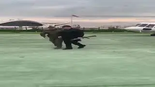 ШИРОКИЙ ЛУКАШЕНКО ИДЕТ С АВТОМАТОМ! РЖАКА!