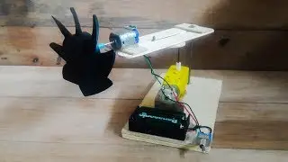 Cómo Hacer Un Ventilador Giratorio Casero - INVENTO Con MOTOR ELÉCTRICO