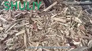 Powerful Heavy Duty Wood Pallet Crusher in Action