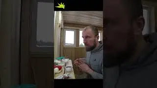 Поехать в деревню, отдохнуть от всего #деревня #явыросвлесу #стройка #дом #своимируками