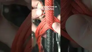 keeping those seams straight on the top and bottom of your whip #paracordtutorials #bullwhip