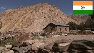 EXPLORING An ABANDONED VILLAGE In INDIA