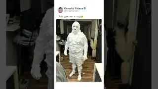 Just give her a hug 😂. 🎥 by: gradyandkarlee IG