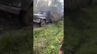 зил 130 4х4 в деле. протаптываем дорогу остальным #зил #зил130 #зил131дизель