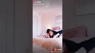 Гибкая девочка