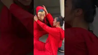Money Heist vs Police 244 #moneyheist #parkour #police #escape #shorts #goguys