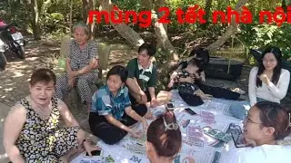 tiệc mùng 2 tết