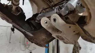 Замена рулевой рейки на CHEVROLET Lacetti 2006 г 1.8