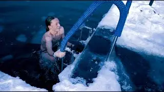 Swimming in Iced Sea at -8°C in Finland