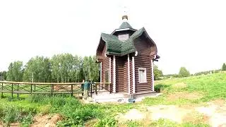 Деревня Воронье. Верхошижемский район. Новая часовня накануне освящения.