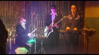 Housepainters - Leave The Hall