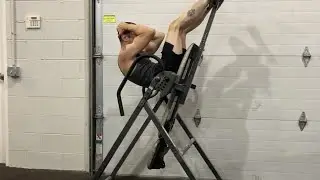 INNOVA INVERSION TABLE REVIEW AND DEMONSTRATION HOW TO USE FOR STRETCHING AND AB WORK/SIT UPS