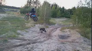 XRL 250 Прыжок через человека.