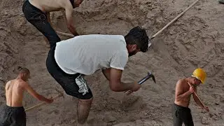 Building a house in nature in 30 days