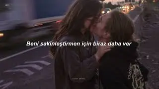 Cigarettes After Sex - Holding you, Holding me (Türkçe Çeviri)