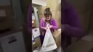 Сотрудник ПВЗ показала итог распродажи на Wildberries. 