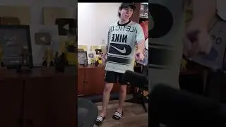 Spreen rompe un regalo 