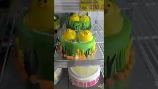 BERKUNJUNG KE TOKO KUE DI BANDUNG