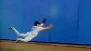 Alex Diaz Makes One Of The Greatest Catches Ever Yankee Stadium