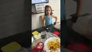 Baban kovayla çukulata almış yağız🥹😂😂😂 #comedyvideos #funny ✅✅✅#keşfetbeniöneçıkar
