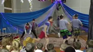 Новый Год школа 2019 сцена - 4