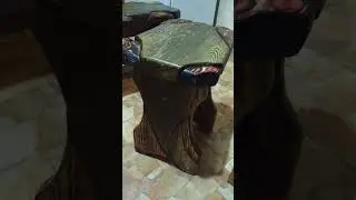 Сделал на кухню лавочку и две табуретки