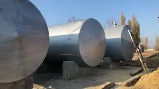 Построили заправку на пустыре