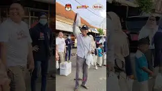 Keluarga Rasika dan KPU Kab. Pekalongan Berbagi Takjil di Traffic Light Gumawang Kec. Wiradesa