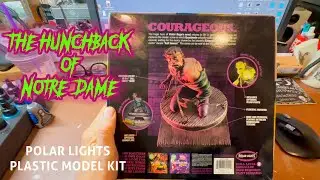 THE HUNCHBACK OF NOTRE DAME PLASTIC MODEL KIT